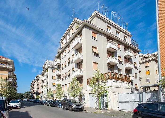 Carpegna Park By Cornelia Subway * Roma